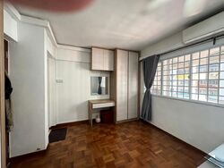 Blk 323 Jurong East Street 31 (Jurong East), HDB Executive #629299371